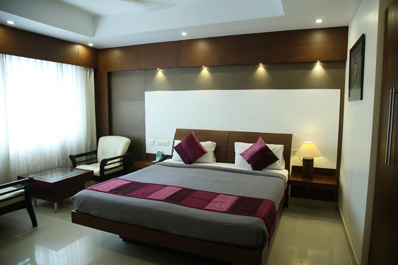 Royal Omars Hotel Kannur Exterior photo
