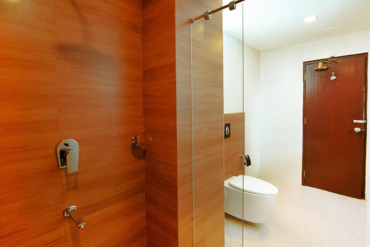 Royal Omars Hotel Kannur Exterior photo