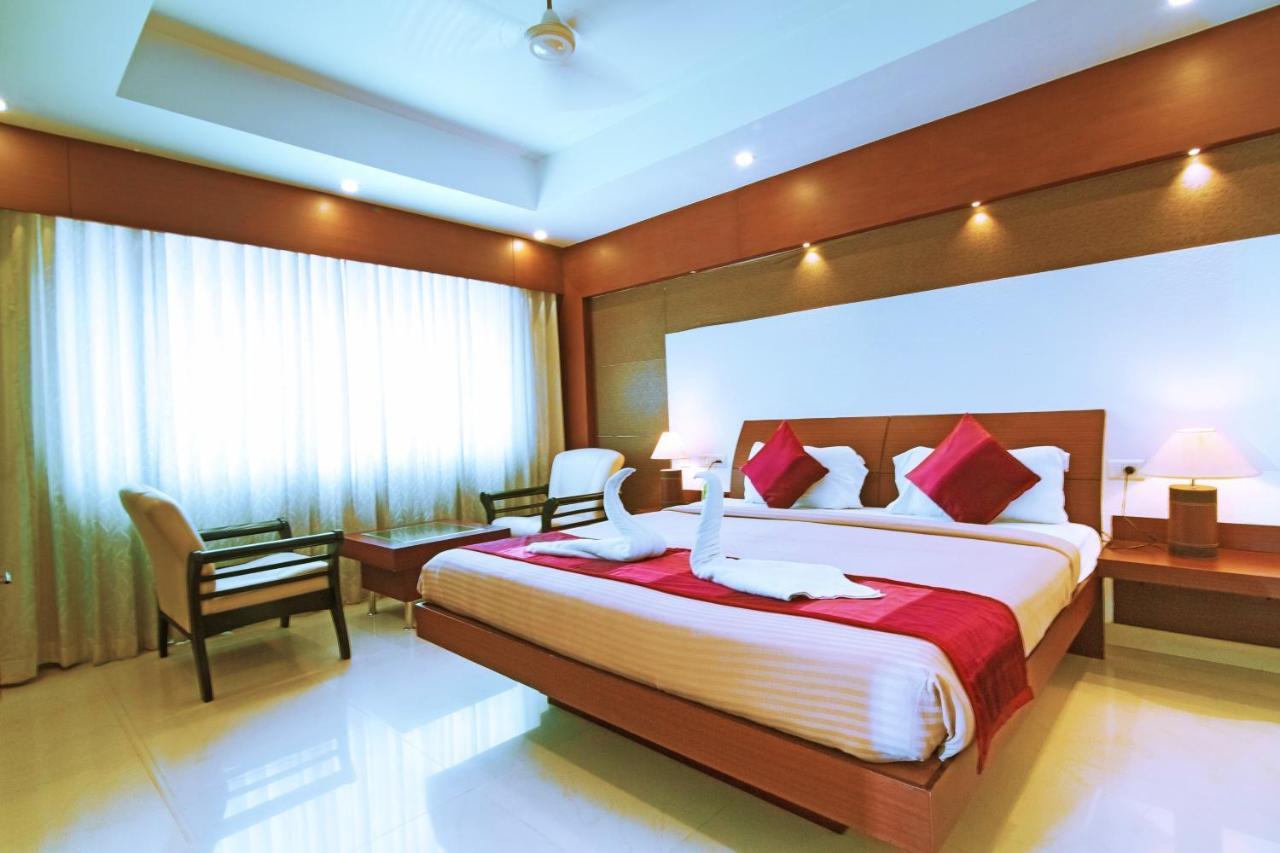 Royal Omars Hotel Kannur Exterior photo