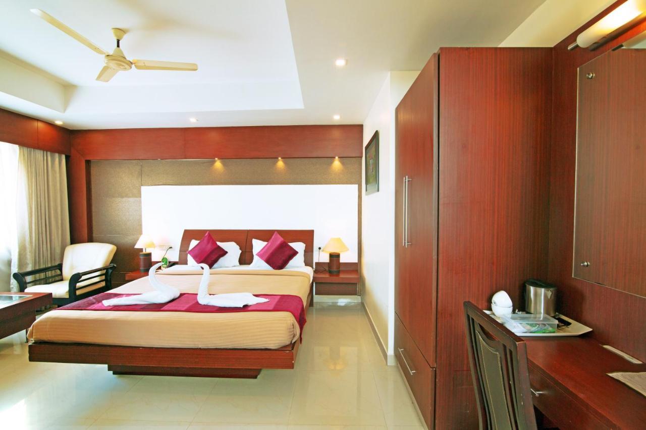 Royal Omars Hotel Kannur Exterior photo
